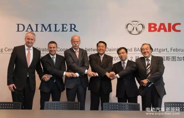 國際能源署(IEA)上半年發(fā)布的數(shù)據(jù)顯示，截至2016年，中國在全球電動(dòng)車銷量中的占比超過40%，繼續(xù)保持全球最大電動(dòng)汽車市場的地位。在龐大市場的誘惑下，各大跨國車企自然無法坐視，于是，巨頭們紛紛在中國“跑馬圈地”，布局未來