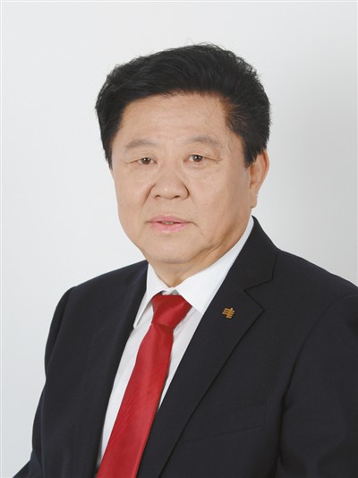             	中国南方电网公司党组书记、董事长　李庆奎电网企业必须把握新时代特点，把满足人民追求美好生活的电力需要作为一切工作的出发点和落脚点，让广大人民群众从“用上电”到“用好电”。党的十九大指出，中国特色社会主义进入了新时代