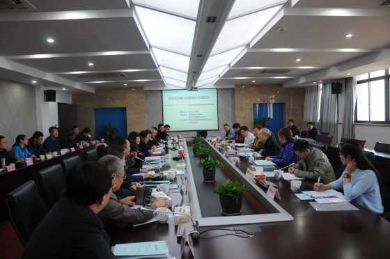 　　12月3日，&ldquo;新型多功能1米激光比长仪研制&rdquo;项目验收会在江苏常州市计量所召开。验收组由天津大学叶声华院士担任组长，中国航空工业集团公司北京长城计量测试技术研究所研究员马骊群担任副组长，成员包括浙江省计量科学研究院教授级高工茅振华、山东计量科学研究院研究员赵东升、安徽省计量科学研究院教授级高工金美峰、吉林省计量科学研究院教授级高工窦艳红