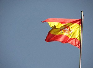             	近日，欧洲投资银行（EIB）将向秘鲁可再生能源公司Enel Green PowerPerú提供1．5亿美元，用于在该国在建和运营中的风电场和太阳能发电站。预计在2018年上半年，这两个项目完全投入运营后，将会具有312兆瓦的装机容量
