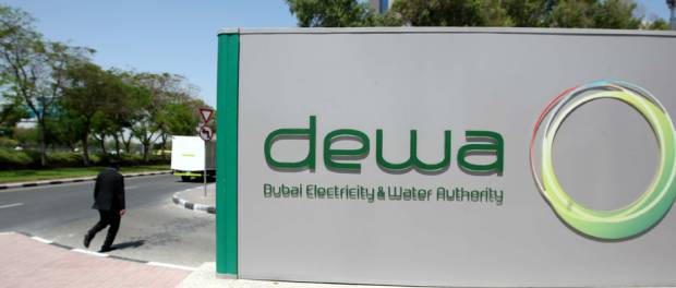             	　　美国工业巨头通用电气GE与迪拜电力和水务局（Dewa）日前就清洁能源和可再生能源领域的一些创新解决方案和技术进行了会谈。　　这次会议是迪拜电力和水务局继续加强与国际公司合作的一部分，以分享能源领域的最佳实践和发展，特别是在清洁和可再生能源方面
