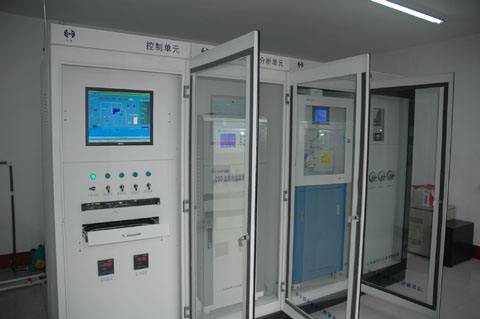 　　12月26日，記者從江西省環(huán)保廳了解到，江西省大力推進國家考核斷面水質(zhì)自動監(jiān)測站建設工作，目前已建成27個國家考核斷面水質(zhì)自動監(jiān)測站 (以下簡稱水站)。  (圖片來自網(wǎng)絡，侵刪) 　　據(jù)了解，國家地表水監(jiān)測事權(quán)上收工作是深化環(huán)境監(jiān)測體制機制改革的一項重要舉措，對保證監(jiān)測數(shù)據(jù)準確性、提升政府公信力、確保完成“水十條”(即《水污染防治行動計劃》)工作目標等具有重要的現(xiàn)實意義