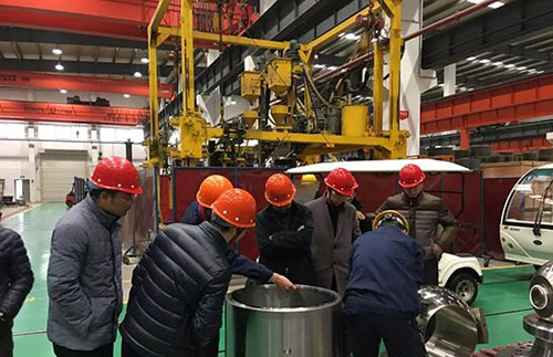 　　近日，江蘇蘇州紐威閥門股份有限公司承擔的低逸散性工業(yè)閥門高新技術(shù)自主創(chuàng)新標準化項目迎接了省質(zhì)監(jiān)局驗收組一行的現(xiàn)場考核，最終以94分高分通過驗收，成為高新區(qū)首個通過驗收的省級高新技術(shù)自主創(chuàng)新標準化試點。  　　當前，大氣污染治理是實現(xiàn)高質(zhì)量發(fā)展的一項重要課題，國家先后頒布了《大氣污染防護法》《國家環(huán)境保護“十二五”科技發(fā)展計劃》以及《重點區(qū)域大氣污染防治“十二五”規(guī)劃》等法律法規(guī)來管控污染物排放