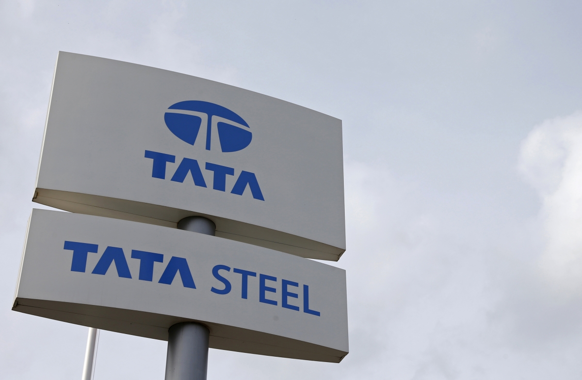                 	                    	据知情人士透露，塔塔钢铁公司（Tata Steel Ltd.）已经通过贷款融资和债券发行等手段筹集到了近51亿美元的资金，以帮助再融资。		印度钢铁制造商塔塔钢铁计划以一项为期六年，总价值21.5亿美元的银团贷款重新融资TS Global Holdings Pte和NatSteel