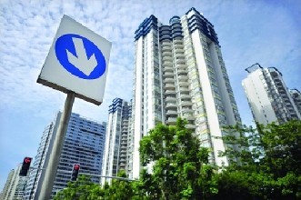                 	                    	随着宏观调控不断深入，房地产市场热度有所下降，房企资金承压，减压需求大增。据克而瑞房地产研究中心的统计显示，11月，有11家房企涉及出售资产，出售项目共计15个，资产总金额达560亿元