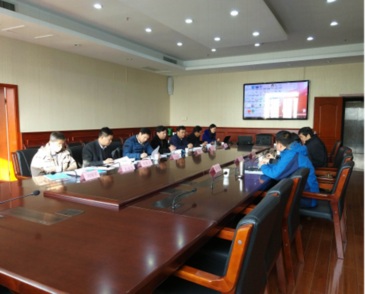 　　近日，受国家质检总局委托，湖北省质监局组织专家组对湖北省计量测试技术研究院承担的三项国家质检总局科技计划项目进行了验收审查，认定该院提交的验收资料齐全，项目任务书目标扎实完成，同意项目通过验收，并对验收结果给予了较高评价。&nbsp;&nbsp;图为验收现场&nbsp;　　此次通过验收的3项科技计划项目中，&ldquo;液压式力标准机伺服系统控制与实现&rdquo;项目通过对2MN液压式力标准机伺服系统的创新性研究工作，形成了双泵液压控制核心技术，实现了力源的高精度及高稳定性控制