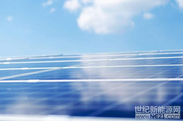 对于光伏电价步入&ldquo;平价时代&rdquo;，光伏业者早有预料。新一轮的光伏发电项目标杆上网电价调整出台前，虽然大家对补贴的下调都有心理准备，但由于揣测的下调幅度过高，大部分的光伏业内人士是忧心忡忡的