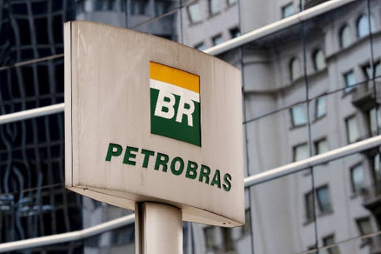                 	                    	巴西国营石油公司巴西石油（Petrobras）已表示将支付29.5亿美元用于和解美国投资者发起的集体诉讼。		巴西石油29.5亿美元和解美国投资者集体诉讼	近日，巴西石油在一份声明中称，与投资者之间的法律诉讼即将和解