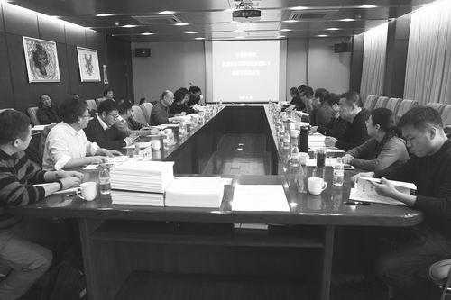             	①中国科学院仪器设备共享管理平台V3.0系统验收会现场②计算机网络信息中心对核心团队成员进行培训③验收专家实地考察本报见习记者高雅丽高水平的科研装备和技术服务对开展高水平前沿研究的作用不言而喻。对于中科院的科研人员而言，使用科研装备不仅限本研究所，他们还有一个选择――那就是打开“中国科学院仪器设备共享管理平台V3.0系统”，利用全院的共享系统完成科研实验工作