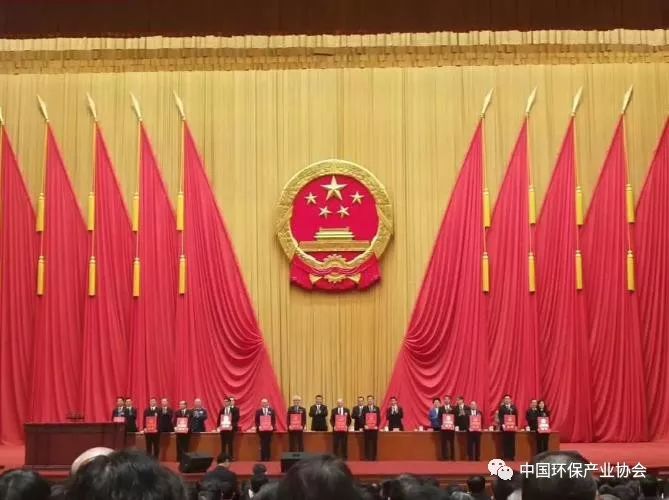 	&nbsp;&nbsp;国家科学技术奖励大会于2018年1月8日上午在人民大会堂开幕。经过多级严格评审，2017年度国家科学技术奖励大会共评选出271个项目和9名科技专家