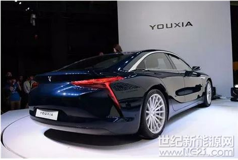 2018年伊始，奇瑞旗下凱翼汽車51%的股權(quán)轉(zhuǎn)讓給了宜賓市汽車產(chǎn)業(yè)發(fā)展投資有限責(zé)任公司、四川省宜賓普什集團(tuán)有限公司(以下加成普什集團(tuán))，前者持50.5%股權(quán)，后者持0.5%股權(quán)。

其中，普什集團(tuán)是五糧液集團(tuán)100%控股子公司，五糧液集團(tuán)十幾年前曾公開表示，汽車產(chǎn)業(yè)是中國經(jīng)濟(jì)中的最后一塊大蛋糕，現(xiàn)在如果不進(jìn)去，以后就很難進(jìn)去了