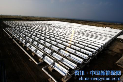                                                                                                                                                 	凯霍尔太阳能公司的Holaniku安装，夏威夷大岛。	　　夏威夷已经准备好引导未来的太阳能和储能，它已经比其他任何国家的人均太阳能发电量都多