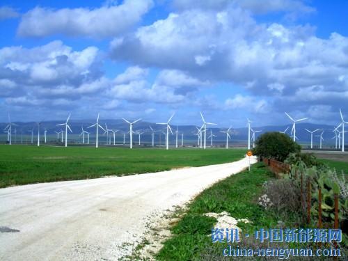                                                                                                                                                 	　　西班牙风力发电机制造商西门子歌美飒（Siemens Gamesa）已收到美国的两座风电场的订单，总计330兆瓦。	　　根据订单，公司将向Sampex可再生能源公司最近收购的Apex清洁能源公司和未披露的客户提供