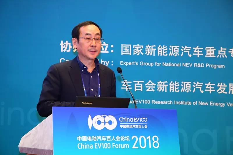 	尊敬的徐部长、干院士，各位来宾，大家上午好！我是中国汽车工程学会张进华。学会和我本人在燃料电池方面是积极推动者