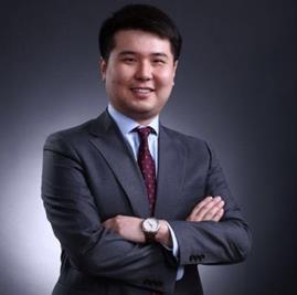             	对于每一个在互联网中间的连接者或者使用者来说，其实每一天都会经历到、遇到Akamai这家公司，只是使用者并不知道互联网幕后的功臣是Akamai。从1998年发展至今，Akamai迎来20年的关键期