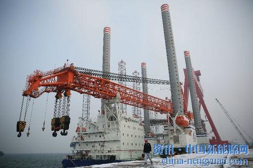 1月28日,目前国内起重量最大的风电施工平台——“港航平9”交付仪式在青岛海西重机制造码头举行。
这座平台是为天津港航工程有限公司量身打造的,是目前主流的风电