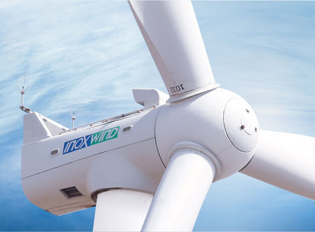 印度风力涡轮机制造商Inox Wind 近日公布了该财年第三季度(2017年10-12月)净亏损4.612亿卢比(约合人民币4612万元人民币),收入同比下滑92%。
去年同期,该公司净利润为10.8亿卢比(约合人民币1.08亿元人民币),2017年10月至12月的收入由去年同期的117.5亿卢比(约合人民币11.75亿元人民币)下降至9.473亿印度卢比(约合人民币9473万元人民币)