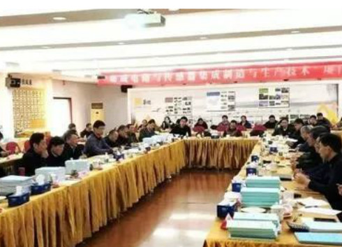 　　2018年1月31日，由江苏无锡华润上华科技有限公司与北京大学、东南大学、江苏物联网研究发展中心、中科院上海微系统所等8家单位联合承担的国家02科技重大专项 &ldquo;集成电路与传感器集成制造与生产技术&rdquo; 项目(简称&ldquo;MEMS专项&rdquo;)在无锡华润微电子通过项目正式验收。&nbsp;&nbsp;　　MEMS专项的主要研究任务和目标是重点开展集成电路与传感器集成制造(包括芯片与MEMS制造和系统封装)技术研发，解决并掌握与CMOS工艺线兼容的MEMS规模制造的系列关键