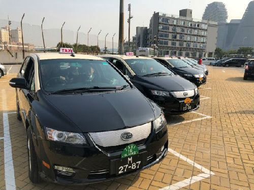                 	                    	2月7日，16台比亚迪e6纯电动出租车投入营运。		报道称，比亚迪e6车长4.5米，充电两小时可行400公里，零排放，零污染