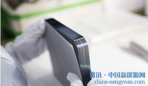                                                                                                                                                 	　　中国太阳能制造商隆基太阳能凭借其获得中国国家太阳能光伏产品质量监督检验中心（CPVT）认证的单晶钝化发射极后接触（PERC）太阳能电池，实现了23.6％的效率。	　　这家太阳能电池制造商不仅打破了自己的记录，而