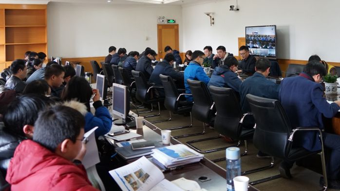      　　本网讯（张晓澍）为进一步拓宽长江电力员工国际化视野，增进员工对海外水电项目管理运行、维护的了解和认识，近日，长江电力组织开展了巴西水电站生产管理交流活动。                    　　此次交流活动特别邀请前来参加2018年集团“两会”的巴西籍员工、2017年度“外籍员工特别奖”获得者罗德里格&middot;山诺亚(Rodrigo Sanomya)主讲