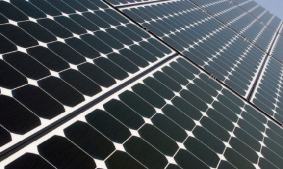 中国储能网讯:日前据悉,太阳能制造商和开发商SunPower公司计划推出其商业储能业务。它将使用自己的软件控制设计、安装和操作电池储能系统,以管理需求费用,并优化太阳能发电