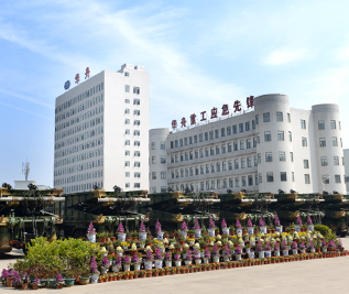 华舟应急5日午间公告,公司正在筹划收购陕西柴油机重工有限公司持有的西安陕柴重工核应急装备有限公司51%的股权,公司股票于3月5日(星期一)上午开市起停牌。
据披露,西安陕柴重工核应急装备有限公司成立于2017年11月,经营范围包括核电站应急内燃发电机组及配件的研发、设计、生产等,交易价格约2.2亿元