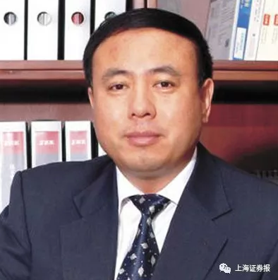 	中国储能网讯：今年是改革开放40周年，作为亲历者，九洲电气董事长李寅有着深刻的感受。3月3日，在接受上证报记者专访时，他对当时情景仍记忆尤深，“我原本是哈工大的老师，后来小平一挥手，就下海创业了”，这才有了如今的创业板上市公司九洲电气，而哈工大又成了公司的合作伙伴