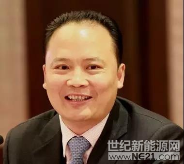 &ldquo;两会&rdquo;期间，两位光伏领域的全国人大代表，通威集团董事局主席刘汉元、阳光电源股份有限公司总经理曹仁贤在北京召开媒体沟通会，国家应对气候变化战略研究和国际合作中心首任主任李俊峰、全联新能源商会会长、隆基绿能科技股份有限公司董事长钟宝申也参加了此次会议。光伏行业的全国人大代表最关心什么问题?会议现场，刘汉元多次提到光伏行业的税费减负以及光伏补贴资金缺口问题