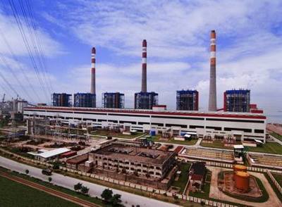                 	                    	深圳能源日前发布的关于投资建设丰县1万千瓦光伏项目并提供担保的公告称，其全资子公司深能南京能源控股有限公司（以下简称：南京控股公司）拟通过其全资子公司丰县深能新能源有限公司（以下简称：丰县公司）投资建设徐州市丰县1万千瓦光伏扶贫项目（以下简称：丰县项目）。		丰县项目计划总投资为人民币7,480.00万元，其中自有资金为人民币1,500万元，其余投资款通过向金融机构融资取得