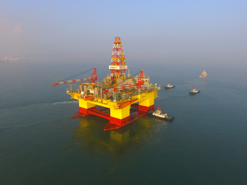 　　近日，配备了西门子DP3闭环动力解决方案的A5000型&ldquo;海洋石油982&rdquo;深水半潜式钻井平台顺利完成海上DP3闭环动力控制试验，实现了半潜式平台DP3闭环短路试验的一次成功。&nbsp;&nbsp;　　该钻井平台由大连船舶重工集团海洋工程有限公司(大船海工)承建，船东为中海油田服务股份有限公司