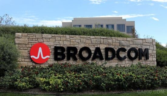                     	（原标题：Broadcom to stick with U.S. 5G investment after Qualcomm deal）	网易科技讯3月8日消息，据路透社报道，面对美国政府对高通被收购的担忧，博通声称，若交易成功，不会削减高通对5G技术的研发支出，还将创立15亿美元的基金用以培养5G工程师，旨在维持美国在5G领域的领先地位。	 		 	美国外资投资委员会(CFIUS)已介入博通对高通的恶意收购尝试，并责令高通股东大会延