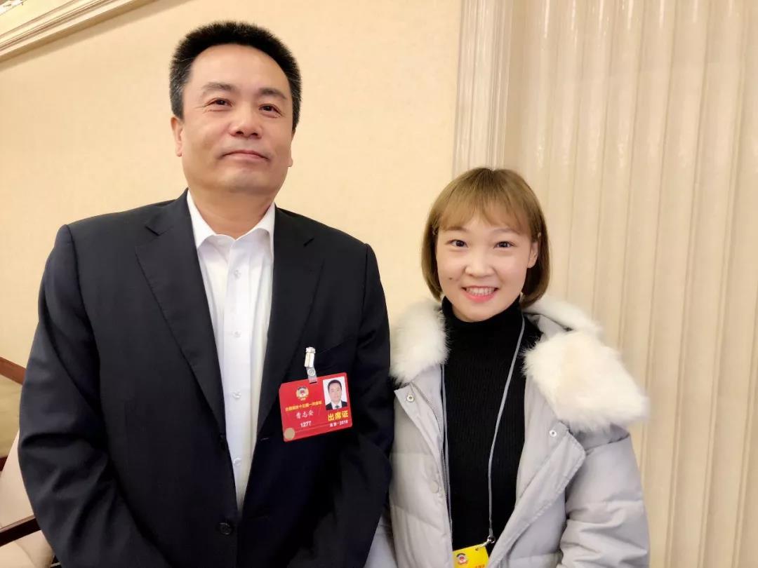 	中国储能网讯：3月6日，在北京会议中心经济组会场，全国政协委员、南方电网公司总经理曹志安接受了《中国能源报》记者采访。		记者观察到，曹志安每次都会在小组讨论会之前半小时左右入场