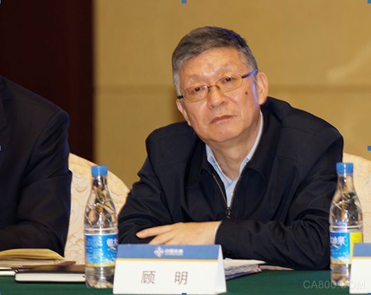 
                    
	德國前總統(tǒng)赫爾佐格曾說，“為保持經(jīng)濟(jì)競爭力，德國需要的不是更多博士，而是更多技師?！边@里所說的技師，指的是支撐“德國制造”的“工程師”