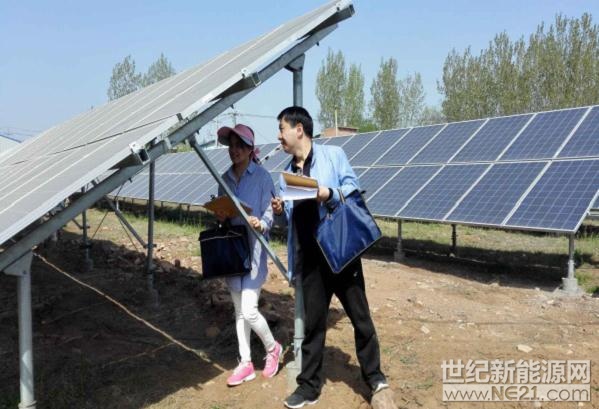 近日，河南省洛阳市审计局赴汝阳县开展光伏产业扶贫项目审计工作。审计人员重点对光伏产业扶贫项目的勘测设计、招标投标、工程建设、资金拨付、带贫增收、效益发挥等情况进行了调查核实，确保产业惠民政策落到实处，助力脱贫攻坚战