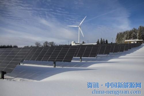                                                                                                                                                                     	　　根据美国能源情报署（EIA）最近提供的信息，沙特阿拉伯是一个生产全球很大一部分石油的国家，同时也是世界石油产出第二大国。而且，我们还需知道的是：这个国家从石油中获得60％的电