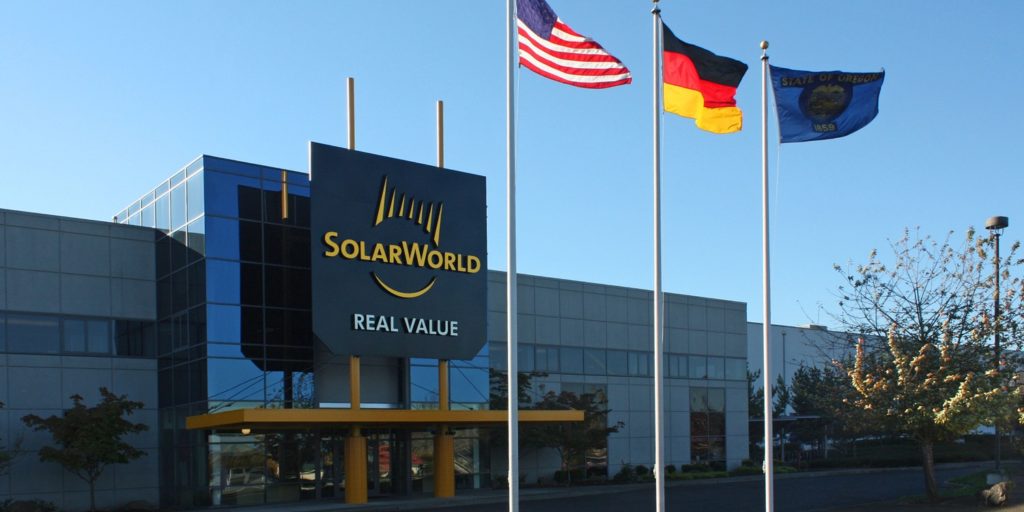 	                    	【电缆网讯】太阳能贸易战中的两大巨头如今要成为一家公司。SunPower将再次成为美国制造商，而SolarWorld将开始生产平行激光模块