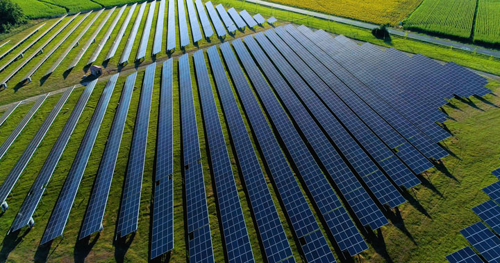 　　根据波兰太阳能协会(PV Poland)发布的一份新报告，截至2017年12月底波兰光伏累计装机容量达281.4兆瓦。　　2017年波兰光伏累计装机容量达281.4兆瓦　　2017的新增装机容量约为81兆瓦，而2016年新增光伏装机容量101兆瓦