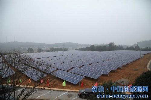                                                                                                                                                                     	　　新兴市场的开发，为我省太阳能电池出口提供支撑。据海关统计，今年一季度，湖南省累计出口太阳能电池47.7万个，比去年同期增加149倍;价值1.3亿元，增长135.7倍;出口平均