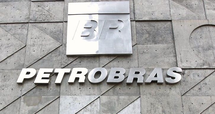 	                    	【电缆网讯】巴西国家石油公司Petrobras日前发布公告称，将出售伯南布哥州的Suape和Citepe石化厂100%股权给墨西哥石油集团Grupo Petrotemex和Dak Americas Exterior，交易价格达到4.35亿美元。		与此同时，巴西国家石油公司还将亚马逊州的Azulao油田出售给意昂集团巴西公司Eneva的子公司Parnaiba Gas Natural，交易价格为5650万美元
