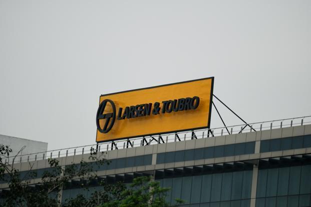 	                    	【电缆网讯】印度跨国企业集团Larsen＆Toubro（L&T）日前与全球能源管理和自动化行业领导型企业施耐德电气签署了协议，将以21亿美元（约合人民币133.5亿元）的价格将旗下电力和自动化业务战略性剥离给施耐德电气。		L＆T的电力和自动化业务提供各种低中压开关设备，电气系统，船用开关设备，工业和建筑自动化解决方案，能源管理系统和计量解决方案