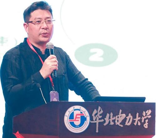 			              各位领导，各位朋友，大家下午好！很高兴今天踏上华北电力大学的讲台分享我们的产品，主要集中在设备层面，我们是一个智慧电厂数据的提供商，主要是集中在热工领域，一些测量调整领域数据基础的提供商。集中谈一下关于热工测量的几个难题，主要有几块要解决，首先火力发电厂要解决的主要问题就是风和风的配比，谈到燃烧的高效、燃烧的好不好，风的配比非常重要，包括一、二次风的配比，要想配比好首先是测量准确，首先，最开始就保证风的测量准确，在电厂一个是面积大的问题，准确的问题、完整的问题
