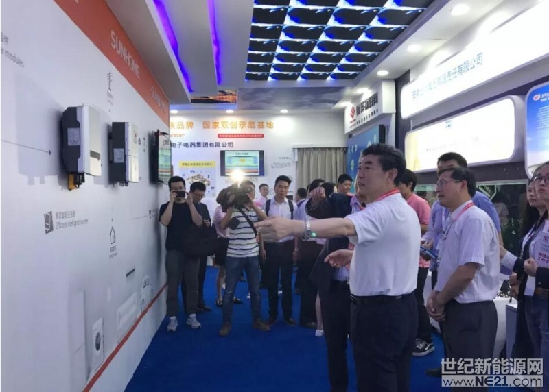 &nbsp;&ldquo;中国品牌，世界共享&rdquo;，5月10~12日，600多家中国知名品牌集体闪耀首届中国品博会。作为唯一一家走上品博会&ldquo;红毯&rdquo;的户用光伏品牌，阳光家庭光伏凭借&ldquo;多发电&rdquo;核心价值，高调亮出中国户用清洁电力的绿色名片