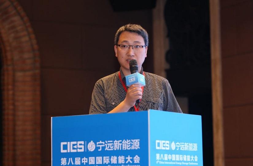 	中国储能网讯：5月19日至21日，“第八届中国国际储能大会”在深圳隆重召开， 来自中国、美国、德国、英国、加拿大、西班牙、日本、韩国、澳大利亚等国和地区1500余位政府机构、科研院所、行业组织、电力公司、新能源项目单位、系统集成商等代表出席本次大会。	北控智慧能源投资有限公司总经理兰云鹏在能源互联网与多能互补专场，发表了题为“高比例可再生能源下储能的应用”的精彩演讲