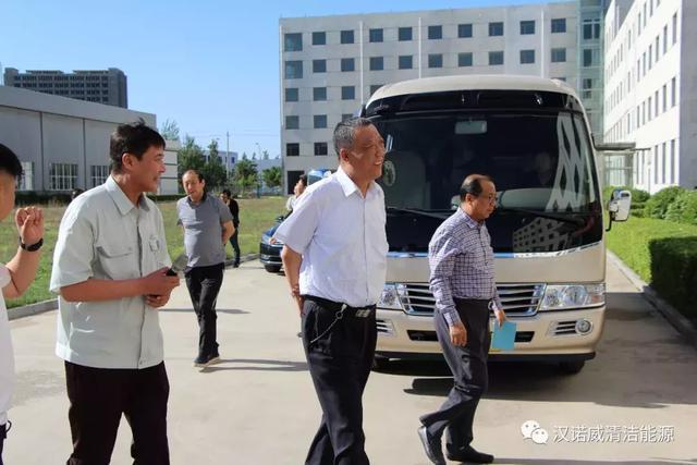 原标题：汉诺威 2018-2020预计完成太阳能+多能互补联供智能采暖系统项目30亿元            2018年5月23日下午，包头市政协领导一行莅临汉诺威考察调研，市政协主席张世明通过了解汉诺威公司的清洁能源采暖技术在京津冀地区的示范应用及住建部的第三方监测指标，非常认可汉诺威公司的