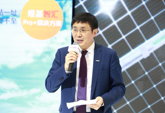 　　5年前，光伏市场从严冬中苏醒，从此迈上了快速发展的新纪元。　　2018年，平价上网的浪潮汹涌来袭，光伏行业站上了一个全新的转折点