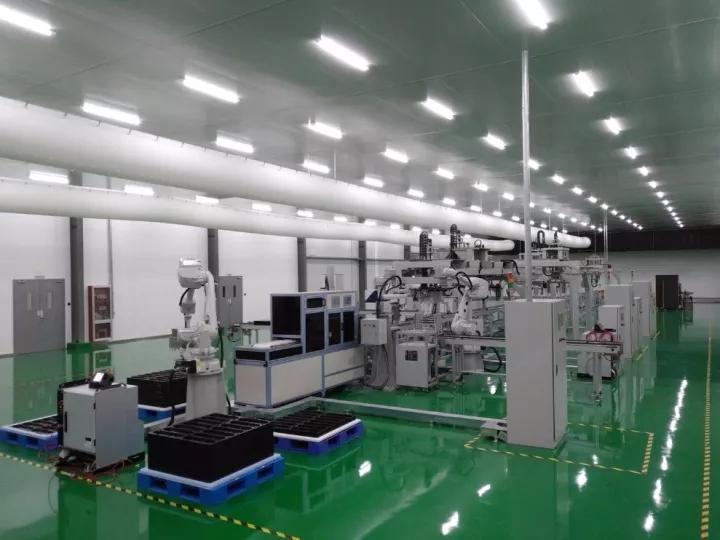	中国储能网讯：5月28日，深圳市科陆电子科技股份有限公司（以下简称“科陆”）与深圳市能隙科技有限公司（以下简称“能隙科技”）签订了《采购合同》，科陆将向能隙科技销售储能电池包，合同总金额约 2.14 亿元人民币，该合同供货的储能电池包系统主要用于全球储能市场的高低压分布式光伏电站，最终客户为电站运营商，其中储能电池包由科陆与韩国LG化学合资成立的无锡陆金新能源有限公司研发和生产供货。		陆金新能源自动生产线	本次合同签订，并非科陆与能隙科技第一次合作