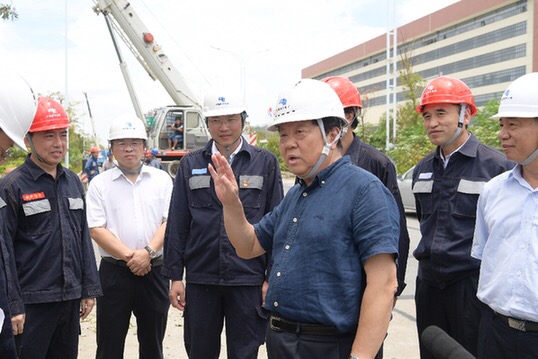 　　&ldquo;因改革而生、因改革而兴、因改革而强。&rdquo;李庆奎如此总结南方电网公司（下称&ldquo;南方电网&rdquo;）十五年的成长史，这是他到此担任董事长、党组书记的第三个年头