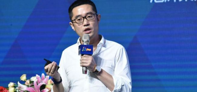 原标题：【中国蓝筹地产】旭辉集团孔鹏：如何将太原打造成全国能源型城市转型的典范             （图片来源：经济观察网） 经济观察网 记者 陈博6月5日，在主题为“城乡进化论：以美好生活为蓝图”的第十五届（2018）中国蓝筹地产年会上，旭辉集团副总裁孔鹏从可持续和房地产相关的角度做了主题演讲。 以下内容据孔鹏的现场演讲整理： 霍金先生说过一句话“600年内地球终将毁灭