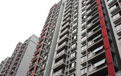 原标题：太阳能资讯：“百米强装”：太阳能光热复苏新引擎            近年来，在应对全球气候变暖的大背景下，大力发展可再生能源以替代化石能源已成为众多国家能源转型的大势所趋，节能环保的发电方式越来越受到各国的青睐。在目前众多备选的可再生能源类型中，太阳能无疑是未来世界最理想的能源之一，在各国中长期能源战略中占有重要地位